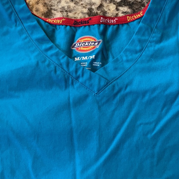 Dickies brand scrub top. Size M. Turquoise blue - Picture 3 of 4
